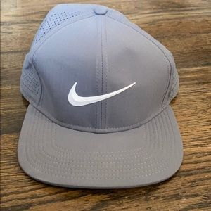 Nike golf hat